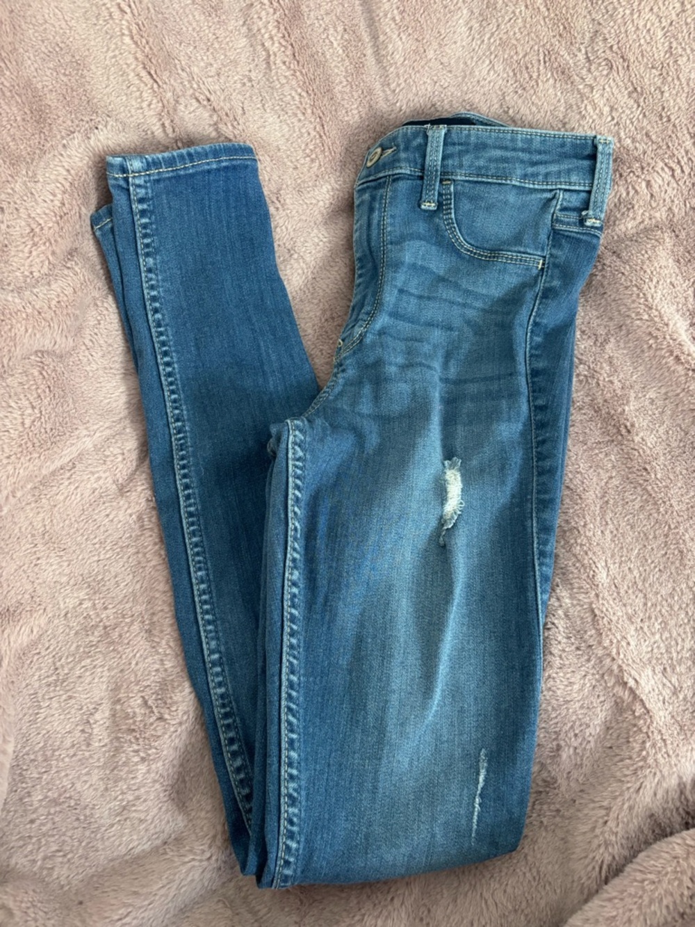 Hollister Medium Blue Women’s Skinny Jeans with Light Distress